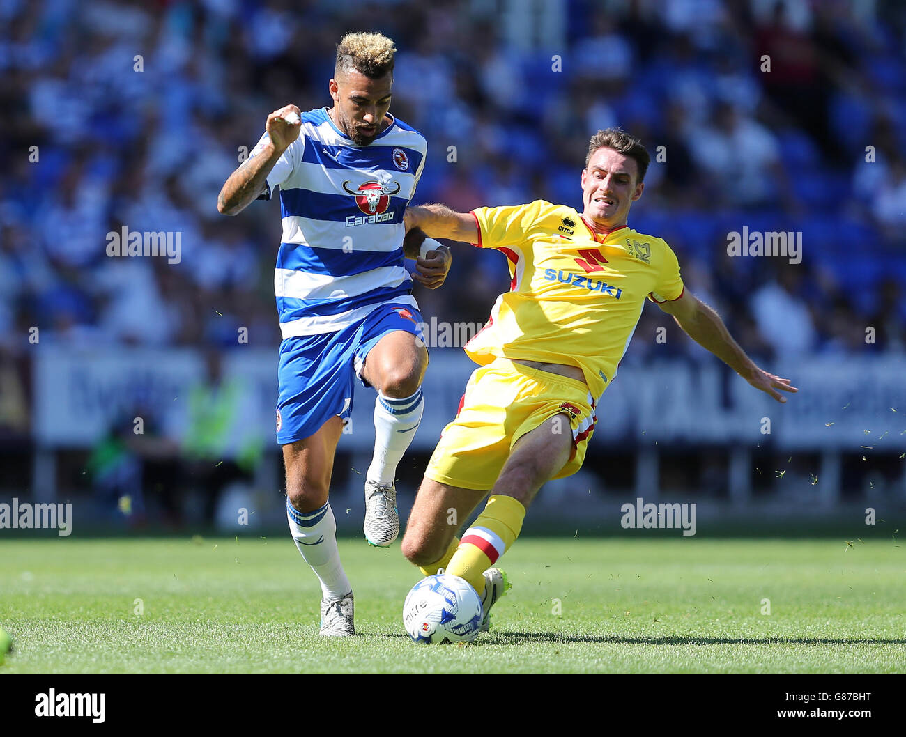 Sky Bet Championship Soccer - - Lecture v Milton Keynes Dons - Madejski Stadium Banque D'Images