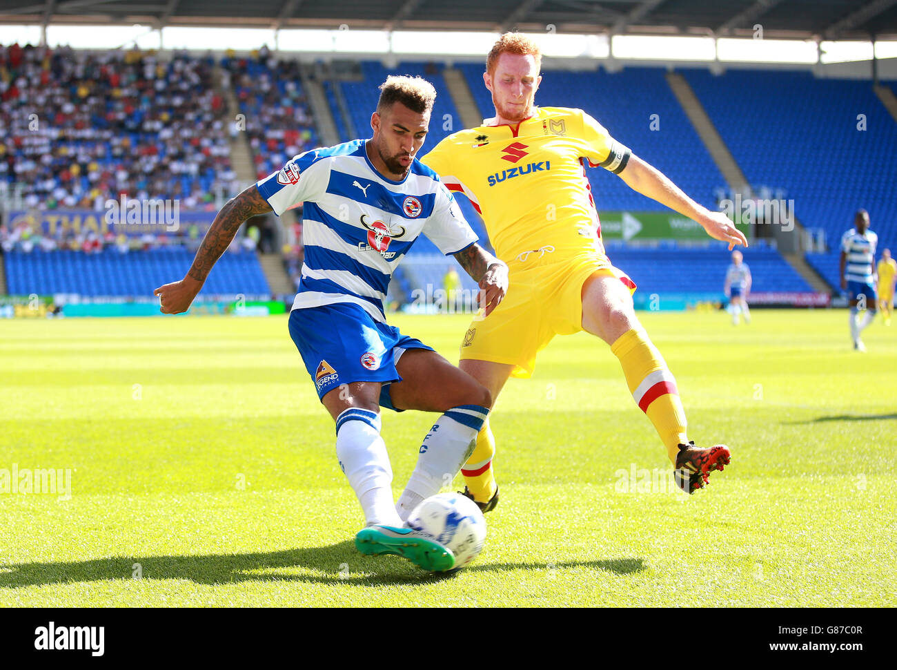 Sky Bet Championship Soccer - - Lecture v Milton Keynes Dons - Madejski Stadium Banque D'Images