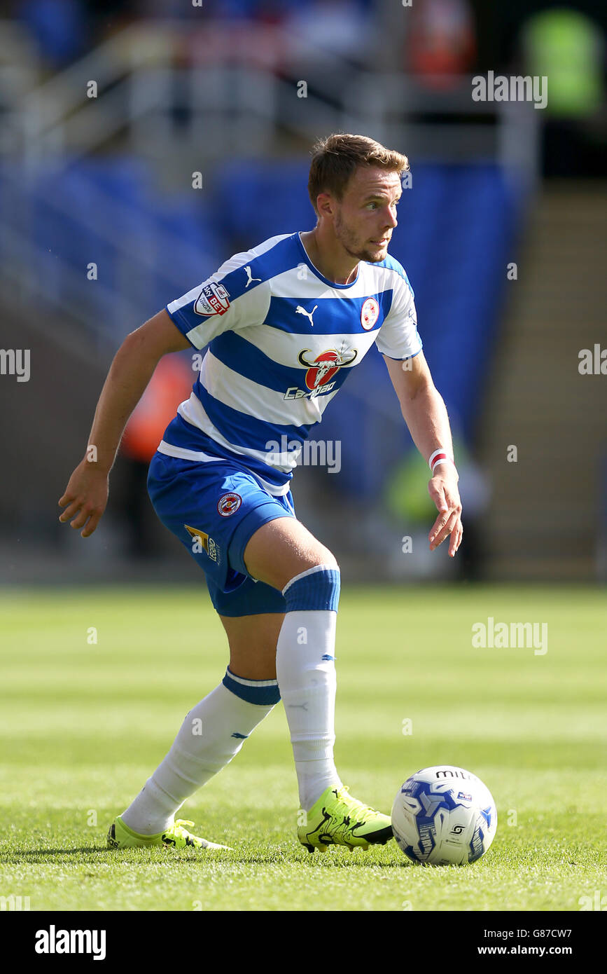 Sky Bet Championship Soccer - - Lecture v Milton Keynes Dons - Madejski Stadium Banque D'Images