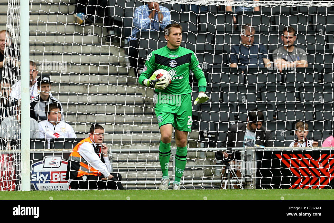 Football - Championnat Sky Bet - MK dons v Birmingham City - Stadium:mk.Le gardien de but de Birmingham, Tomasz Kuszczak, en action Banque D'Images