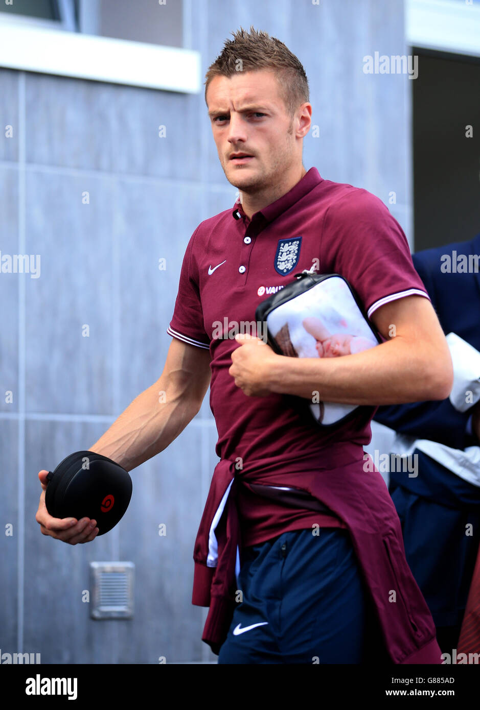 Jamie Vardy, de l'Angleterre, arrive pour le match de qualification du Championnat d'Europe de l'UEFA au stade de Saint-Marin, à Seravalle. Banque D'Images