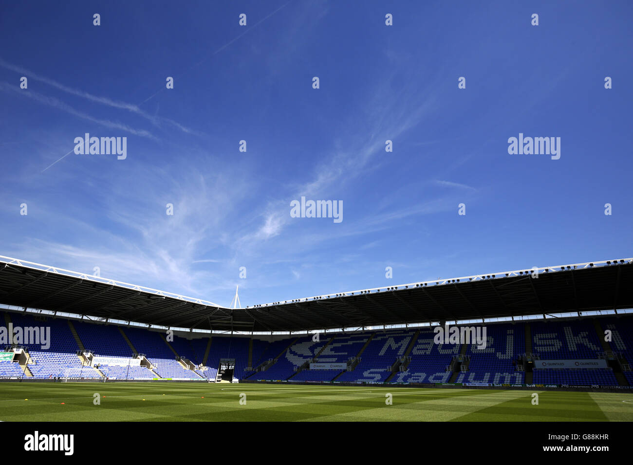 Vue générale sur le stade Madejski, stade de Reading Banque D'Images