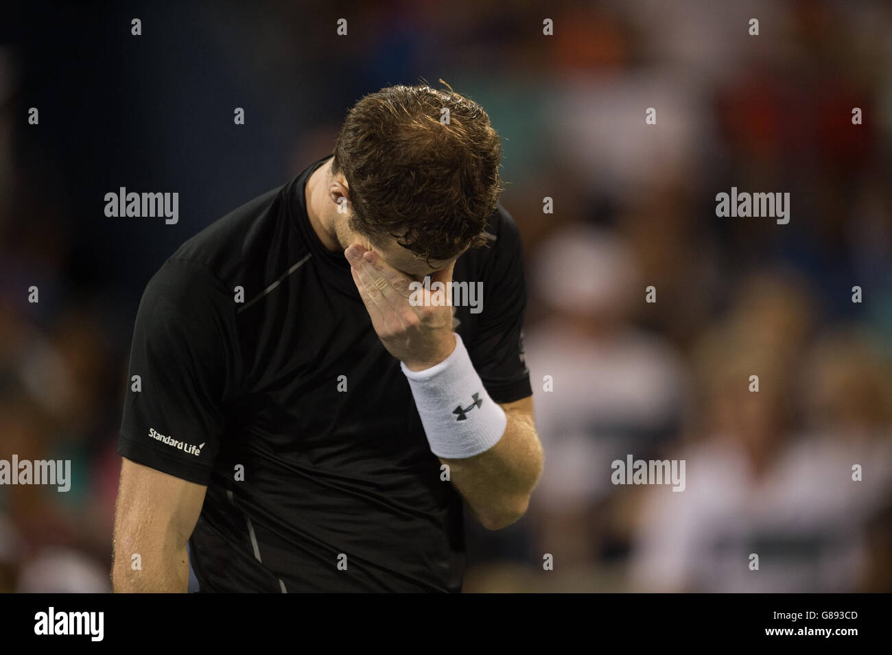 Andy Murray montre sa frustration au cours de sa série de 16 matchs de célibataires masculins contre Kevin Anderson le huitième jour de l'US Open à l'US Open au Billie Jean King National tennis Center le 7 septembre 2015 à New York, États-Unis. Banque D'Images