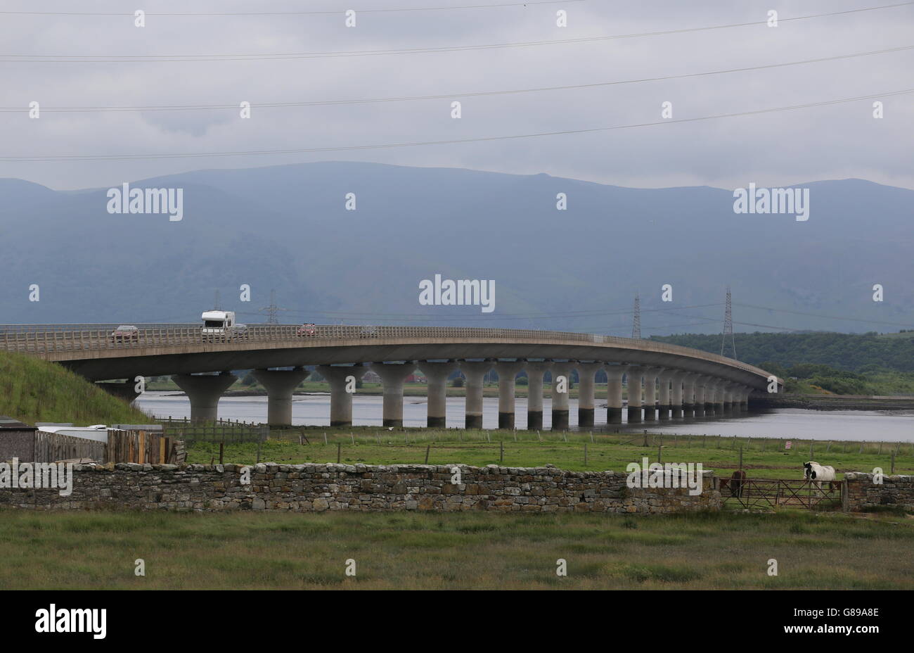L'ensemble pont Clackmannanshire Firth of Forth en Écosse en juin 2016 Banque D'Images