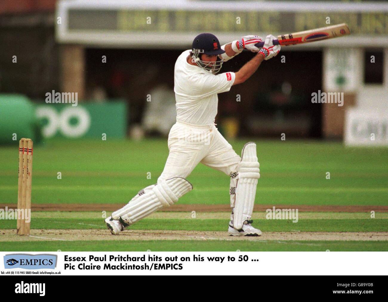 Northamptonshire et Essex. Essex Paul Pritchard arrive en 50 Banque D'Images Northamptonshire et Essex. Essex Paul Pritchard arrive en 50 Banque D'Images