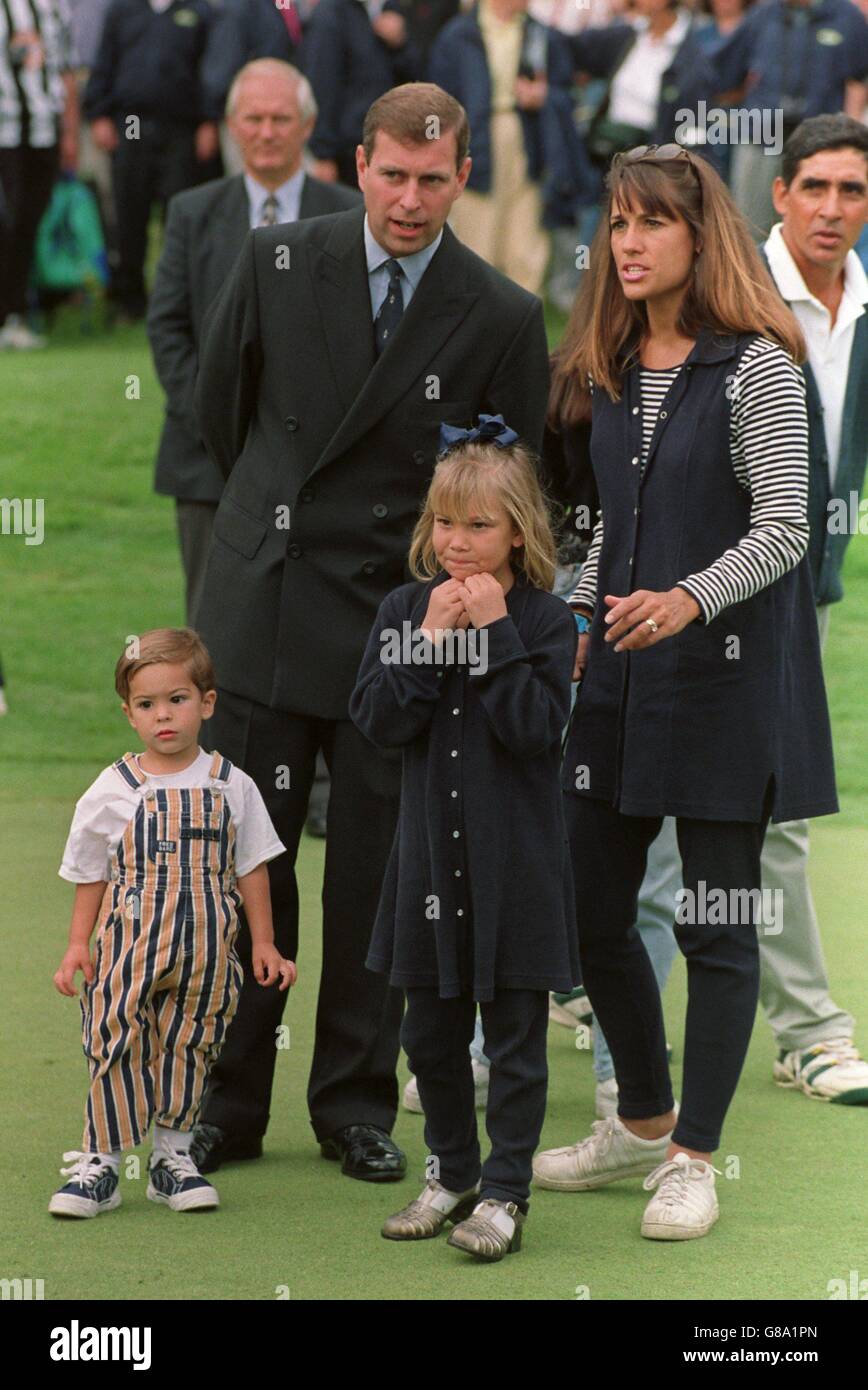Golf - Loch Lomond.HRH Prince Andrew avec la femme et les enfants de Tom Lehman Banque D'Images