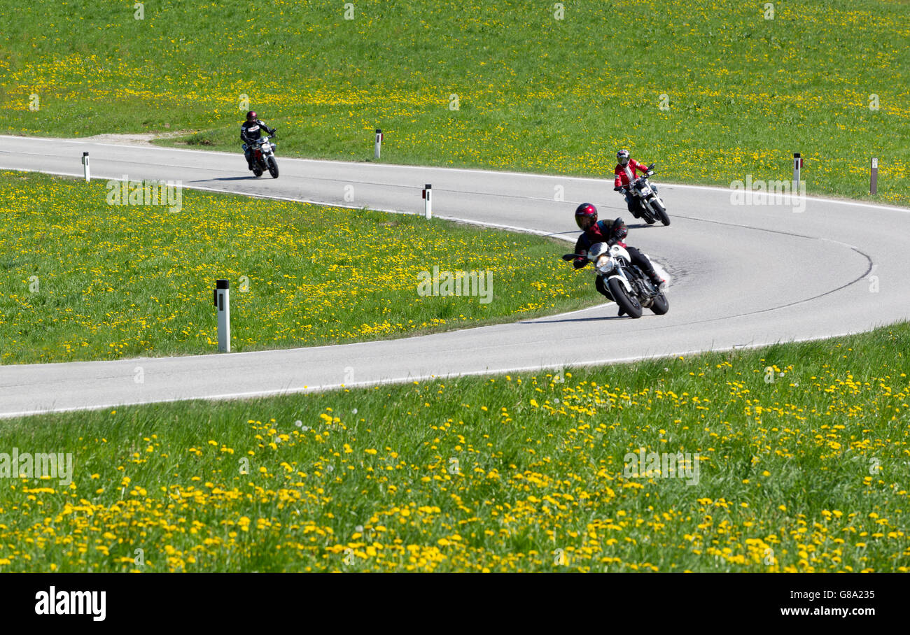 La conduite d'un motocycliste, courbe Mostviertel, devez trimestre, Basse Autriche, Autriche, Europe Banque D'Images
