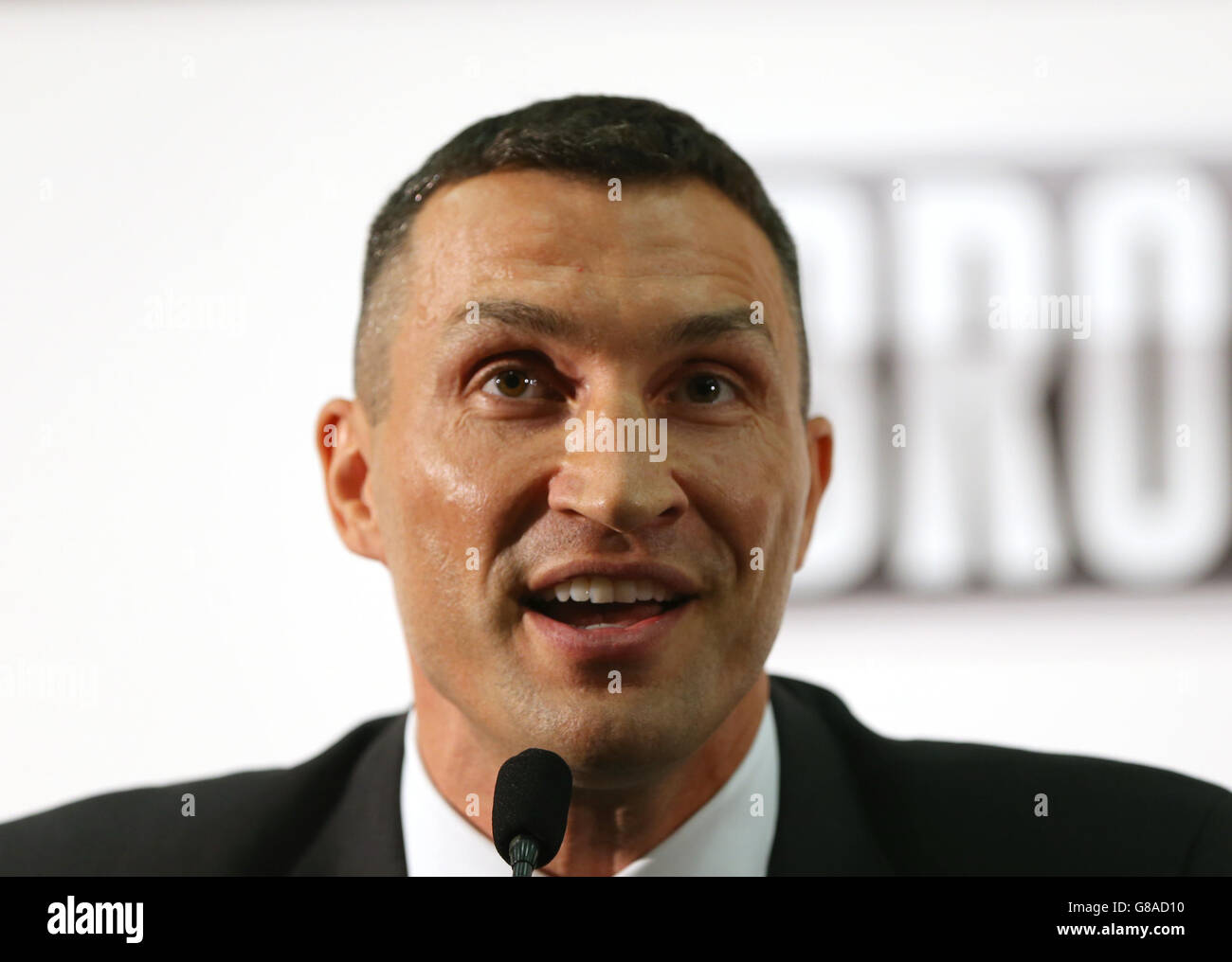 Wladimir Klitschko lors d'une conférence de presse au Hilton Syon Park, Londres. Banque D'Images