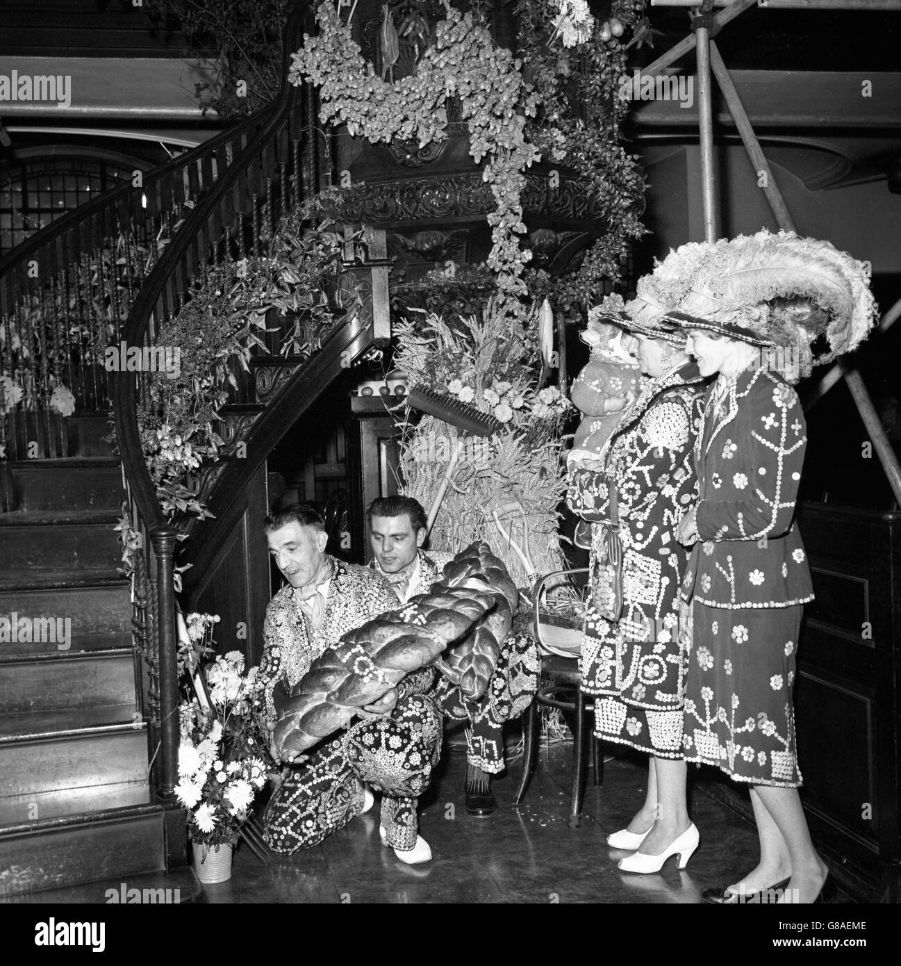 Coutumes et traditions - Fête des récoltes - Pearly King et Queen - Londres Banque D'Images