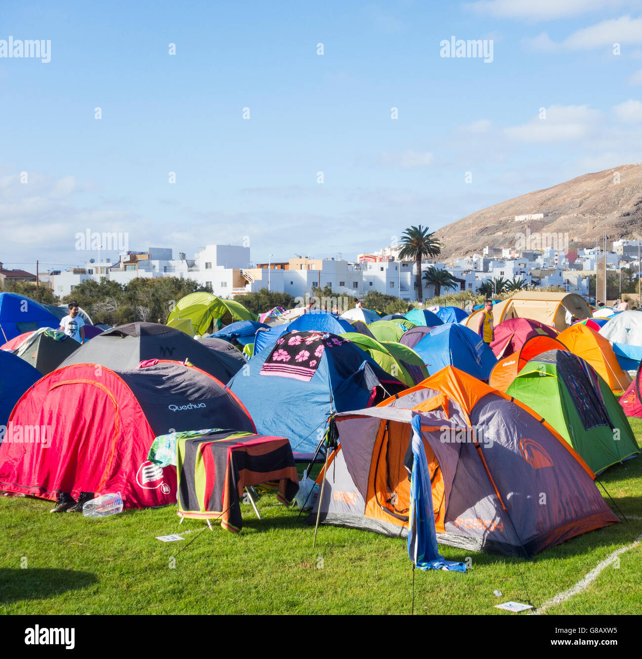 Camping au festival Womad à Gran Tarajal sur Fuerteventura, Îles Canaries, Espagne Banque D'Images