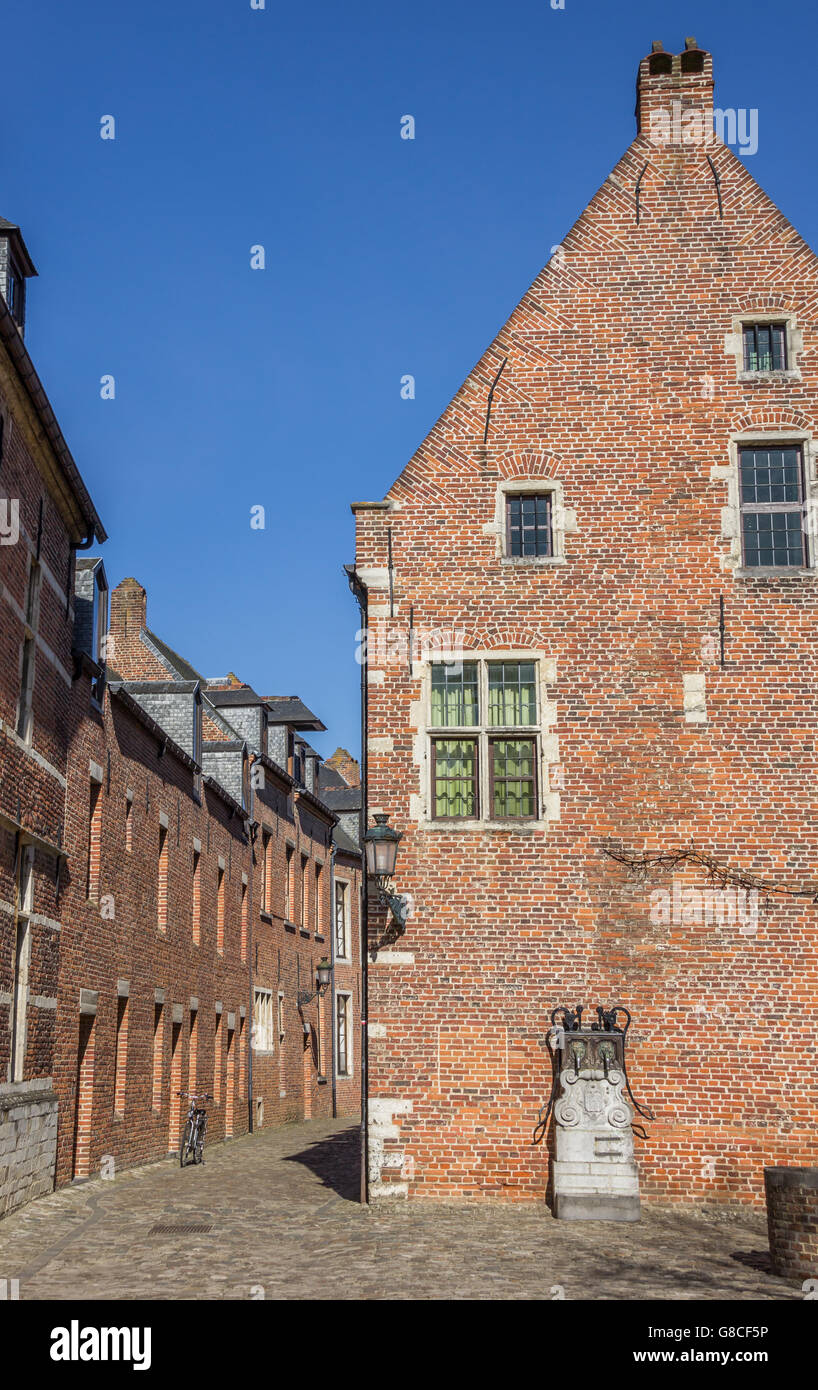 Street dans le vieux quartier béguinage de Louvain, Belgique Banque D'Images