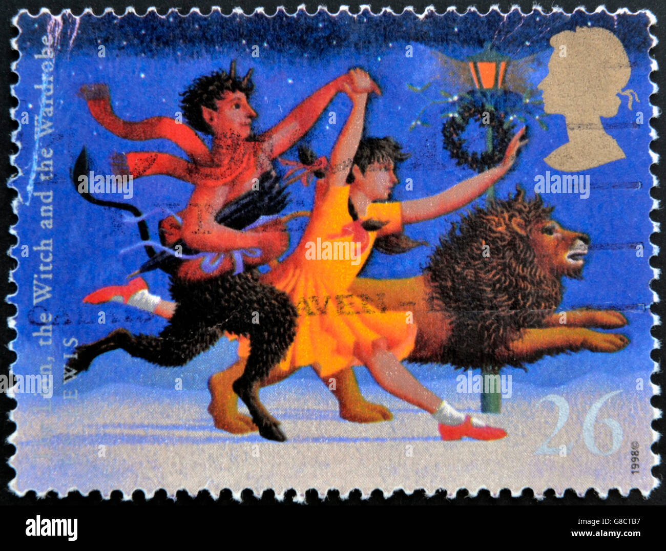 Royaume-uni - circa 1998 : timbre imprimé en Grande-Bretagne montre le Lion, La Sorcière Blanche et l'armoire (C.S. Lewis), vers 198 Banque D'Images