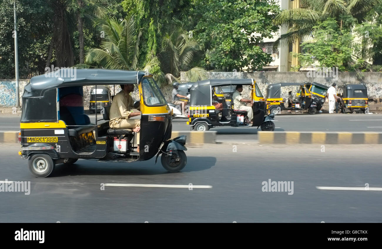 Auto rickshaw / auto-pousse à Mumbai, Maharashtra, Inde Banque D'Images