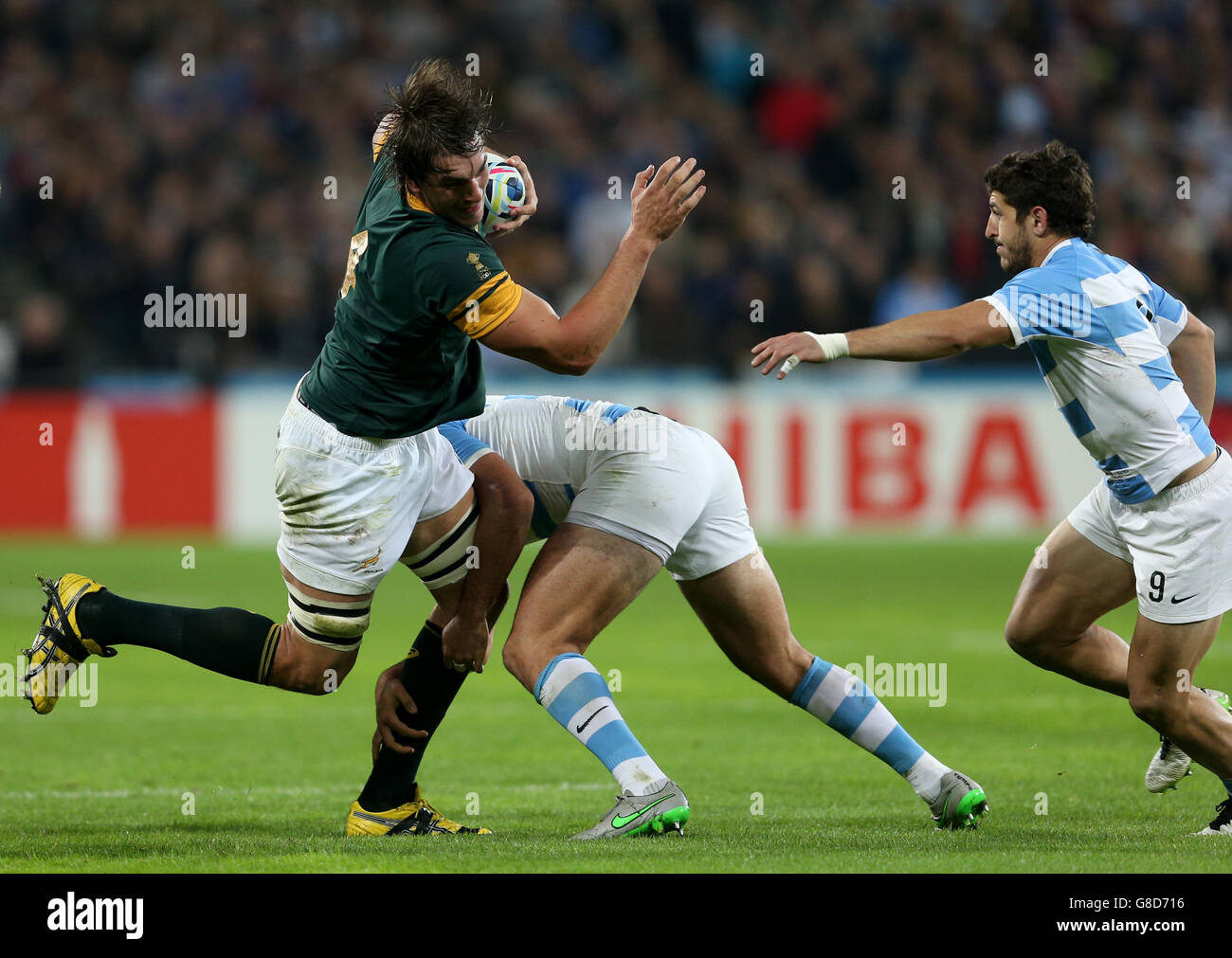 Eben Etzebeth, en Afrique du Sud, est attaqué lors du match de médaille de bronze au stade olympique de Londres. Banque D'Images