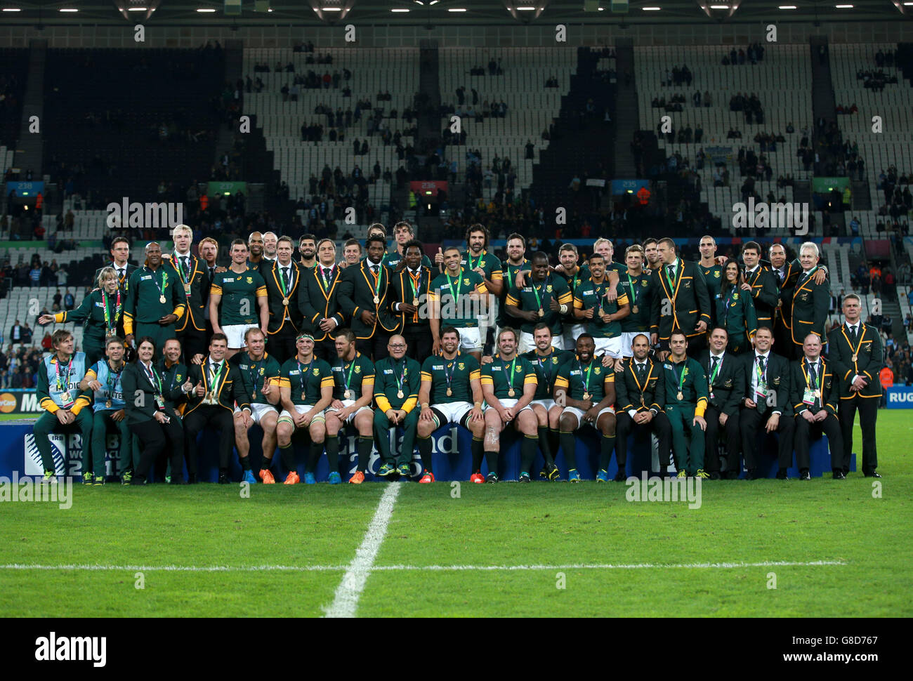 L'Afrique du Sud pose avec leurs médailles après le match de bronze au stade olympique de Londres. Banque D'Images