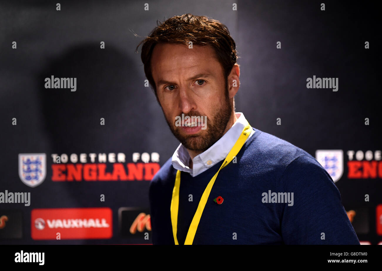 Football - Angleterre Conférence de presse des moins de 21 ans - American Express Elite football Performance Center.Gareth Southgate, responsable de l'équipe U21 d'Angleterre, arrive pour la conférence de presse au American Express Elite football Performance Center de Brighton. Banque D'Images