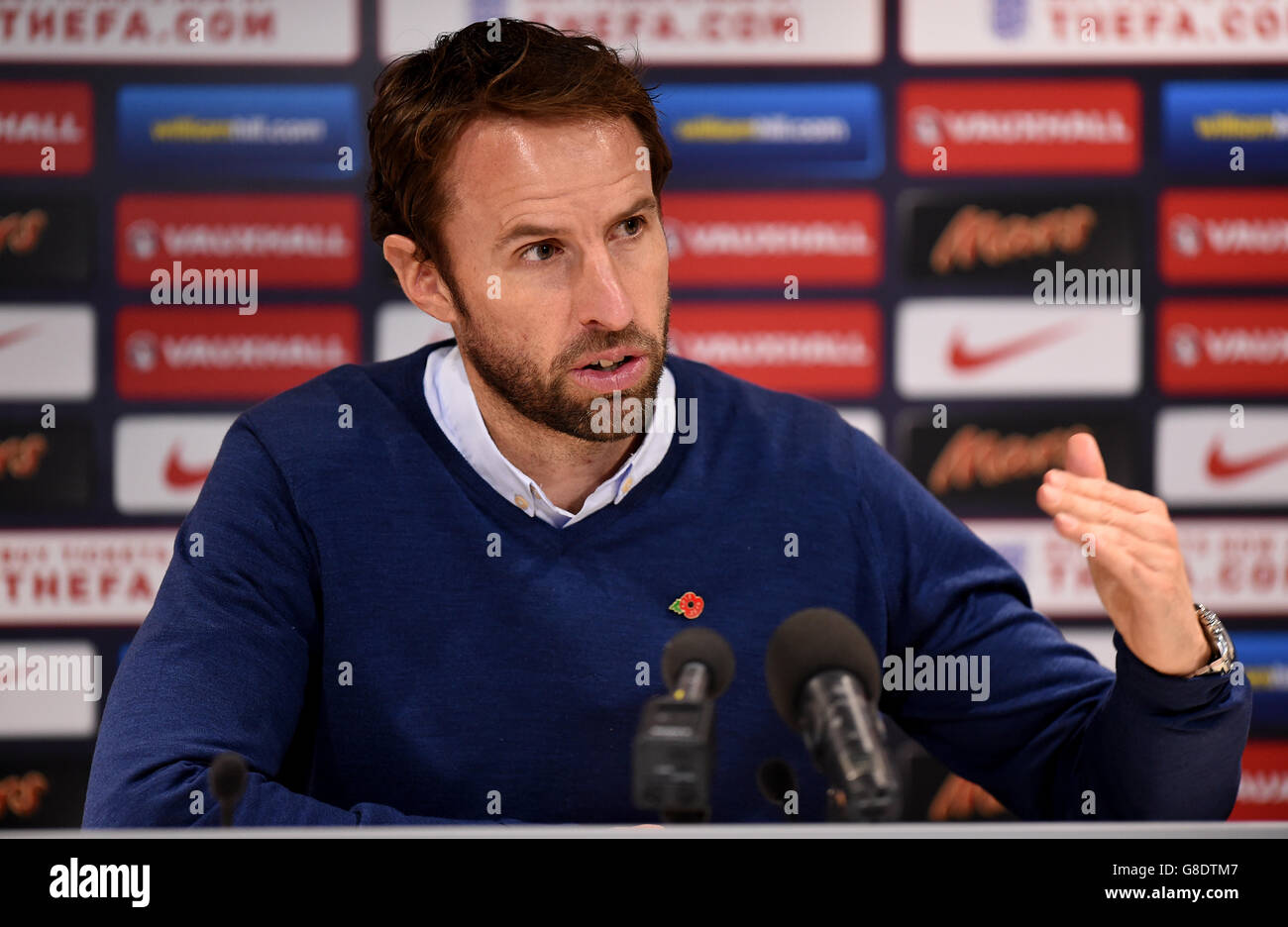 Football - Angleterre Conférence de presse des moins de 21 ans - American Express Elite football Performance Center.Gareth Southgate, responsable de l'équipe U21 d'Angleterre, lors d'une conférence de presse au American Express Elite football Performance Center de Brighton. Banque D'Images