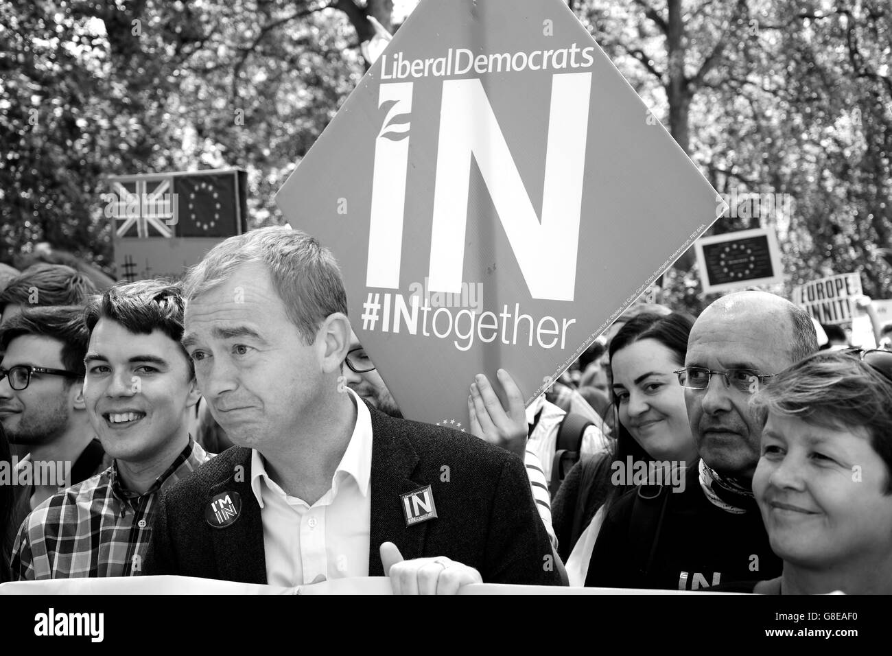 Tim Farron mène la marche pour l'Europe. Banque D'Images