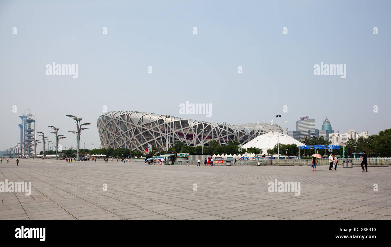 Beijing, Chine - Jun 20, 2016 : vue sur le stade National et le Parc olympique de Beijing pendant la journée. Banque D'Images