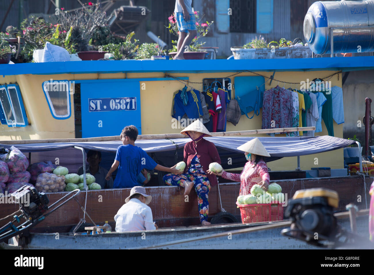 Marché flottant de Cai Rang, district de Cai Rang, Can Tho, Delta du Mékong, Vietnam Banque D'Images