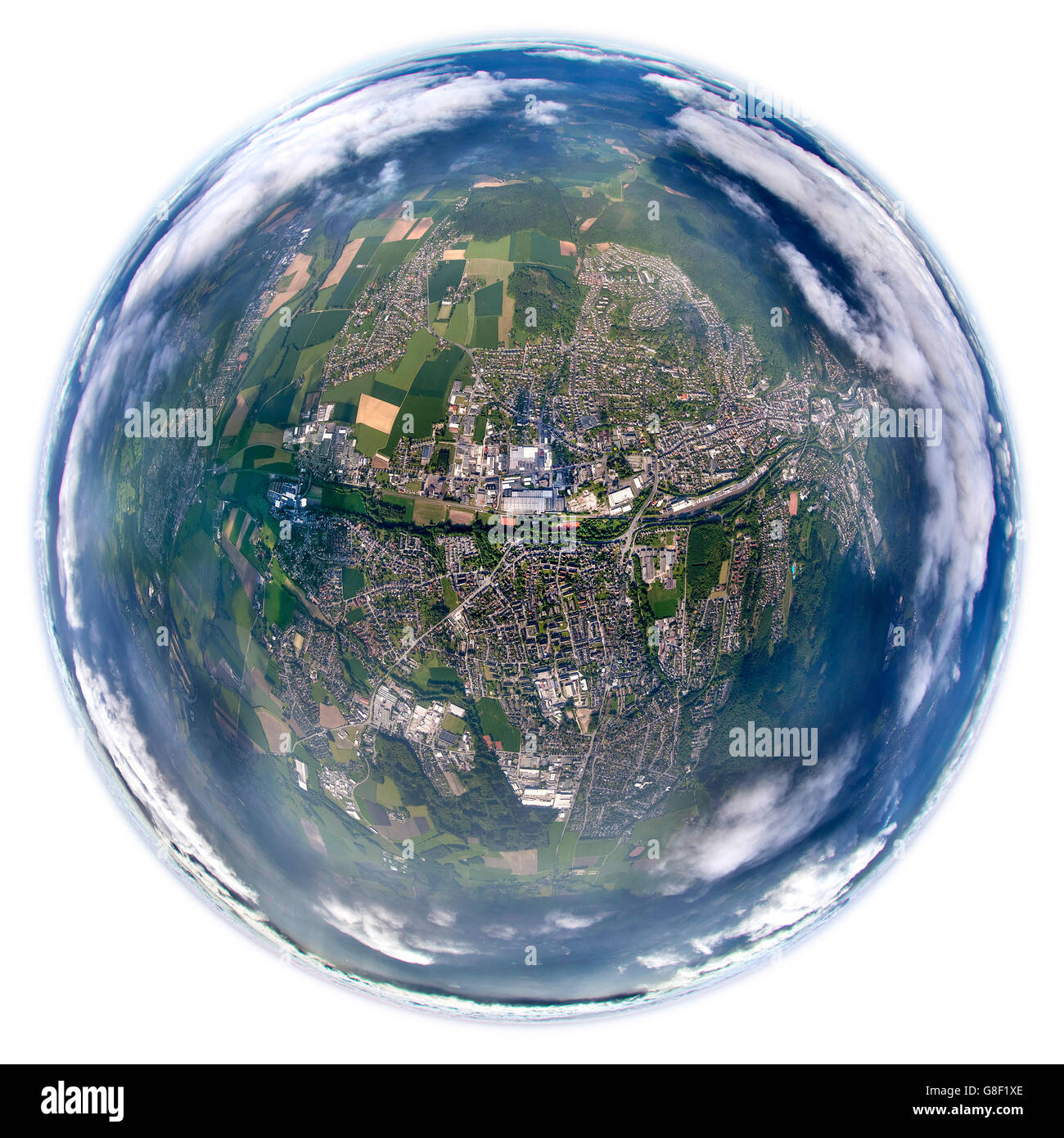 Vue aérienne, l'optique, l'objectif fisheye fisheye, aperçu de Menden, vue à travers la couverture nuageuse à partir de 5000 pieds d'altitude, Menden, Banque D'Images