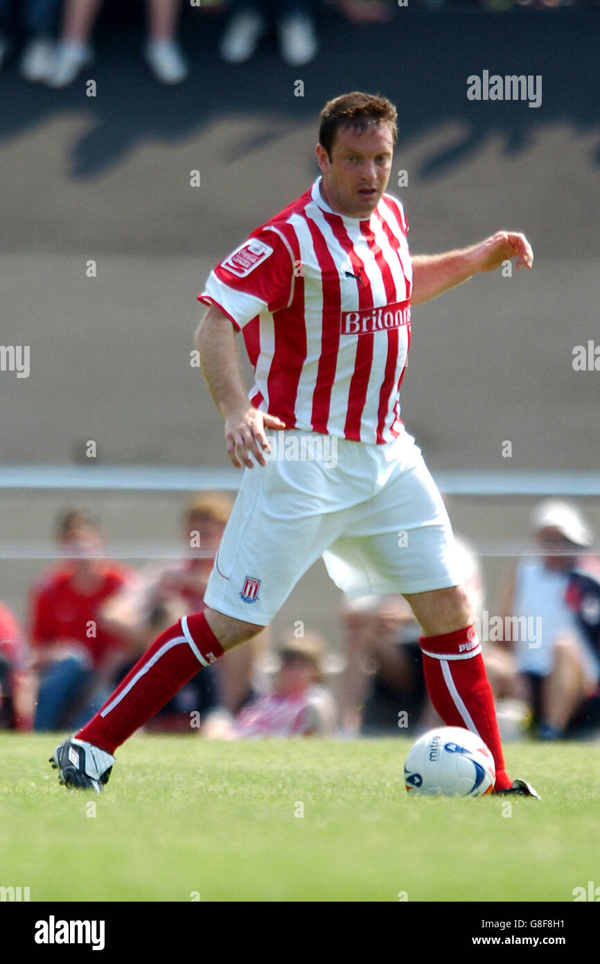 Football - amical - Newcastle Town v Stoke City - Lyme Valley Stadium. Gerry Taggart de la ville de Stoke Banque D'Images