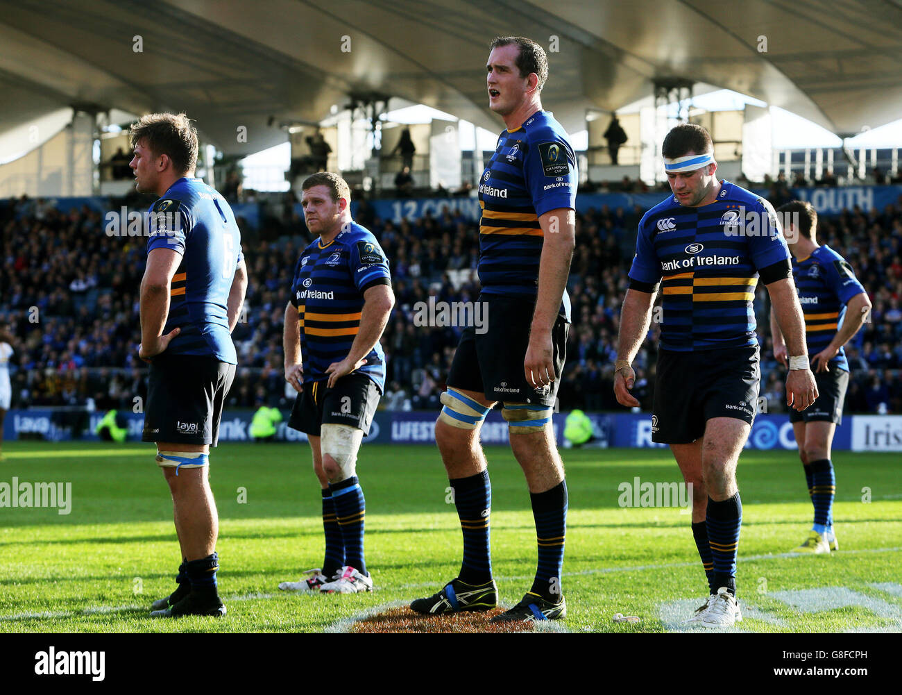 Les joueurs de Leinster dans les derniers moments de la coupe des champions d'Europe, pool cinq matchs à la RDS Arena, Ballsbridge, Irlande. Banque D'Images