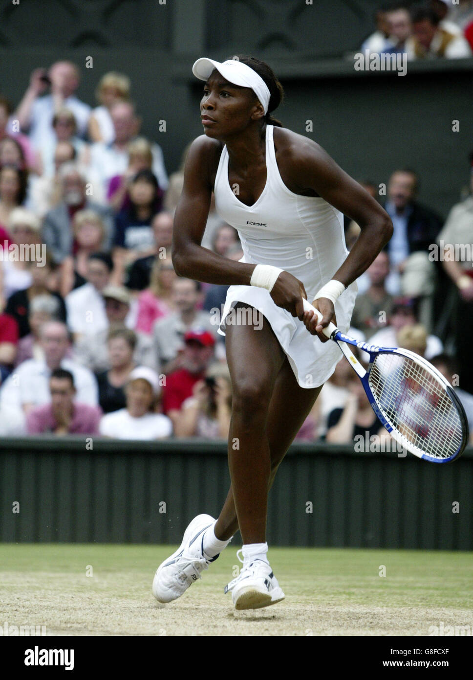 Venus Williams des États-Unis en action lors de sa finale féminine Match contre Lindsay Davenport des États-Unis Banque D'Images