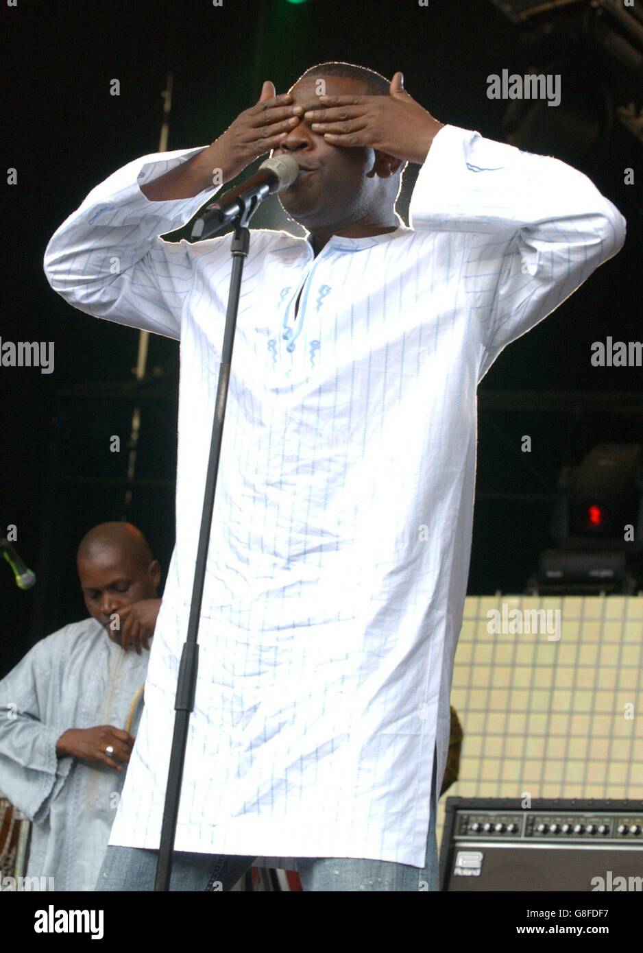 8 live concert - l'appelant l'Afrique projet Eden Banque D'Images