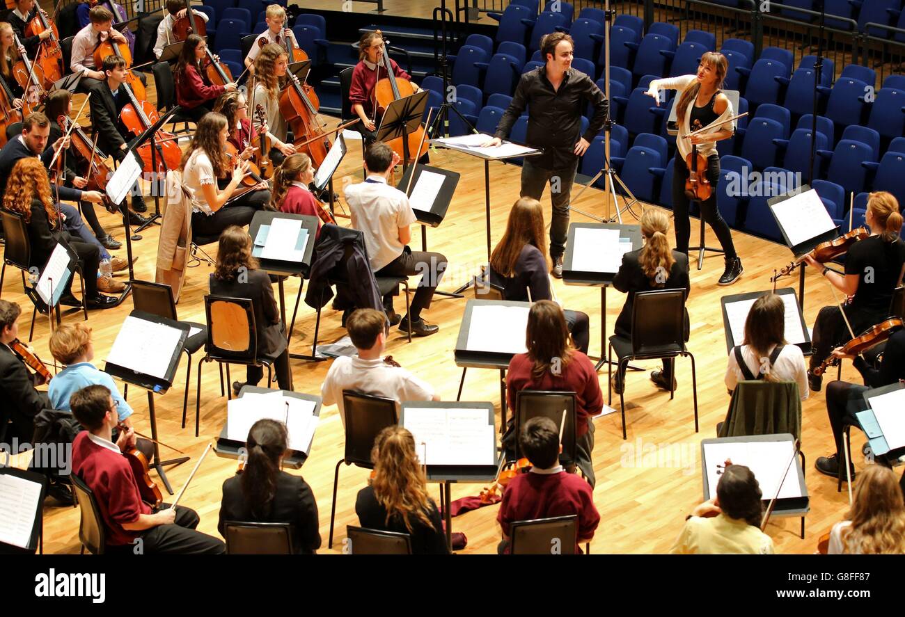 Nicola Benedetti dirige l'école de maître Banque D'Images