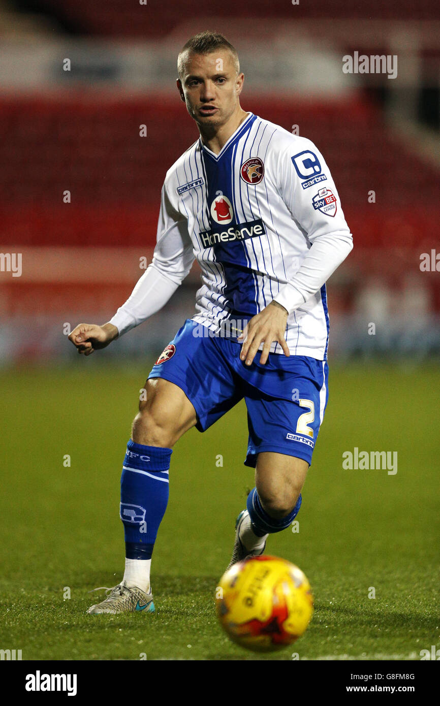 Jason Demetriou de Walsall pendant le match de la Sky Bet League One au terrain du comté, Swindon. Banque D'Images