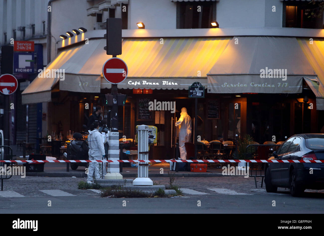 50 Rue De La Fontaine Au Roi Police et médecine légale à l'extérieur D'UN bar de la bonne bière, rue