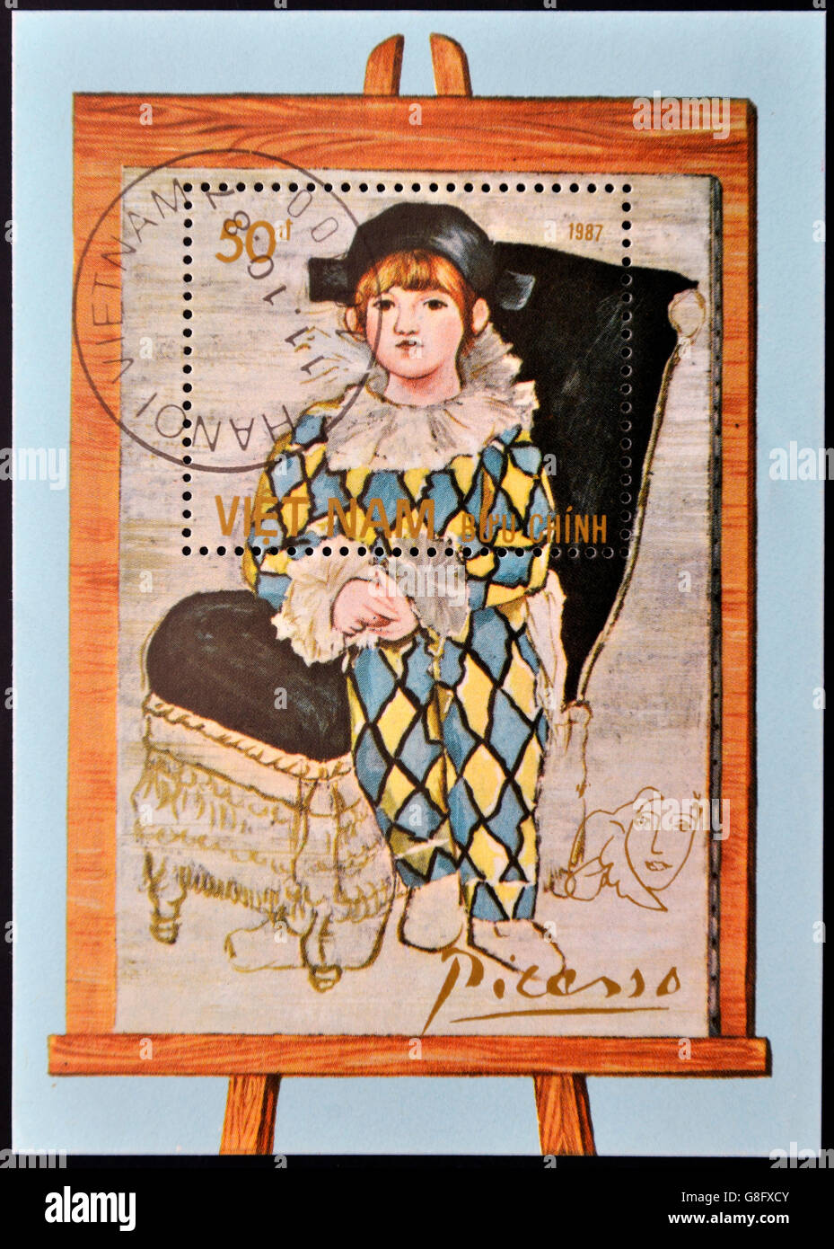 VIETNAM - circa 1987 : timbre imprimé au Vietnam montre la peinture de Pablo Picasso 'Paul habillé en Arlequin", vers 1987 Banque D'Images