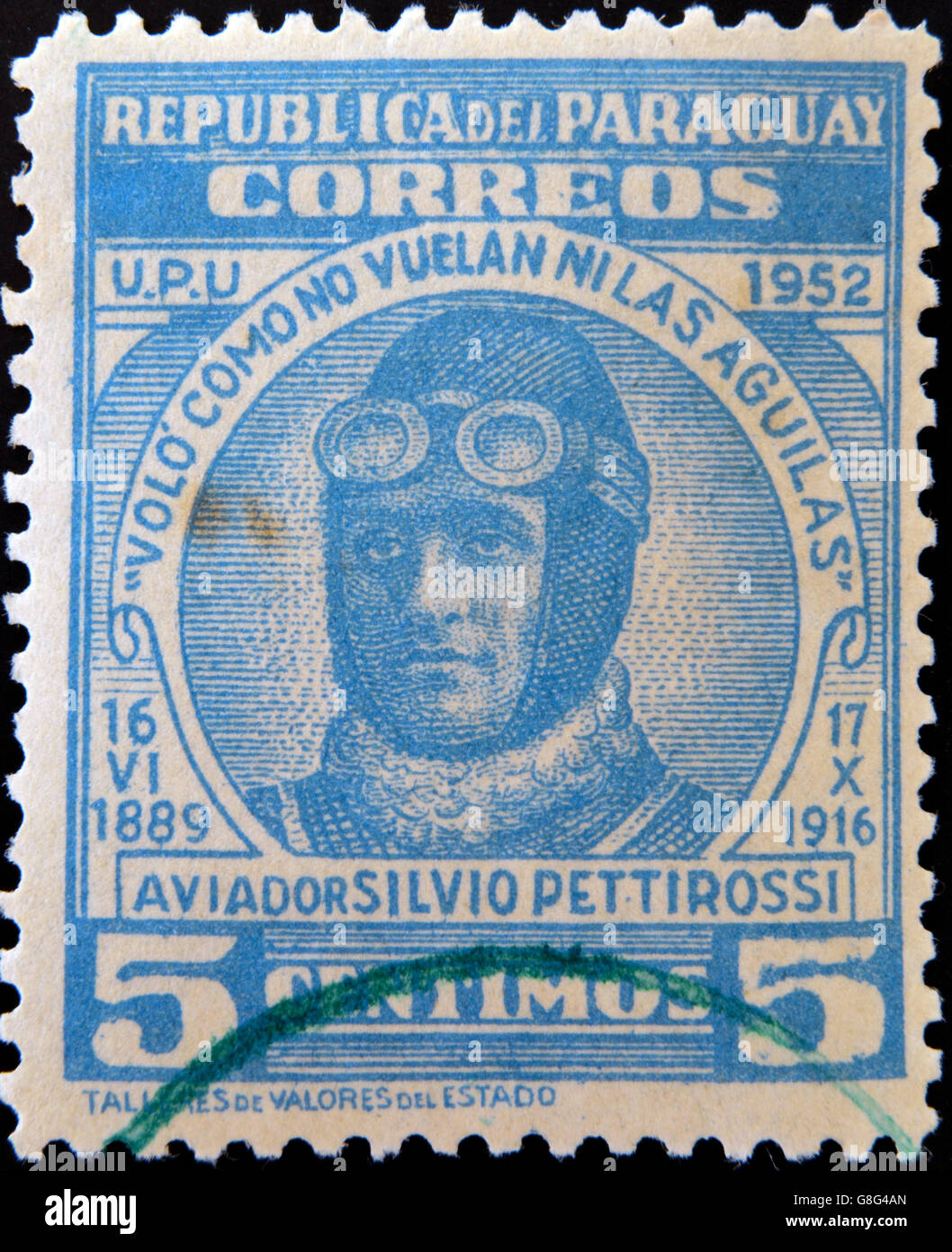 PARAGUAY - VERS 1952 : un timbre imprimé en Paraguay montre l'aviateur, Silvio Pettirossi vers 1952 Banque D'Images