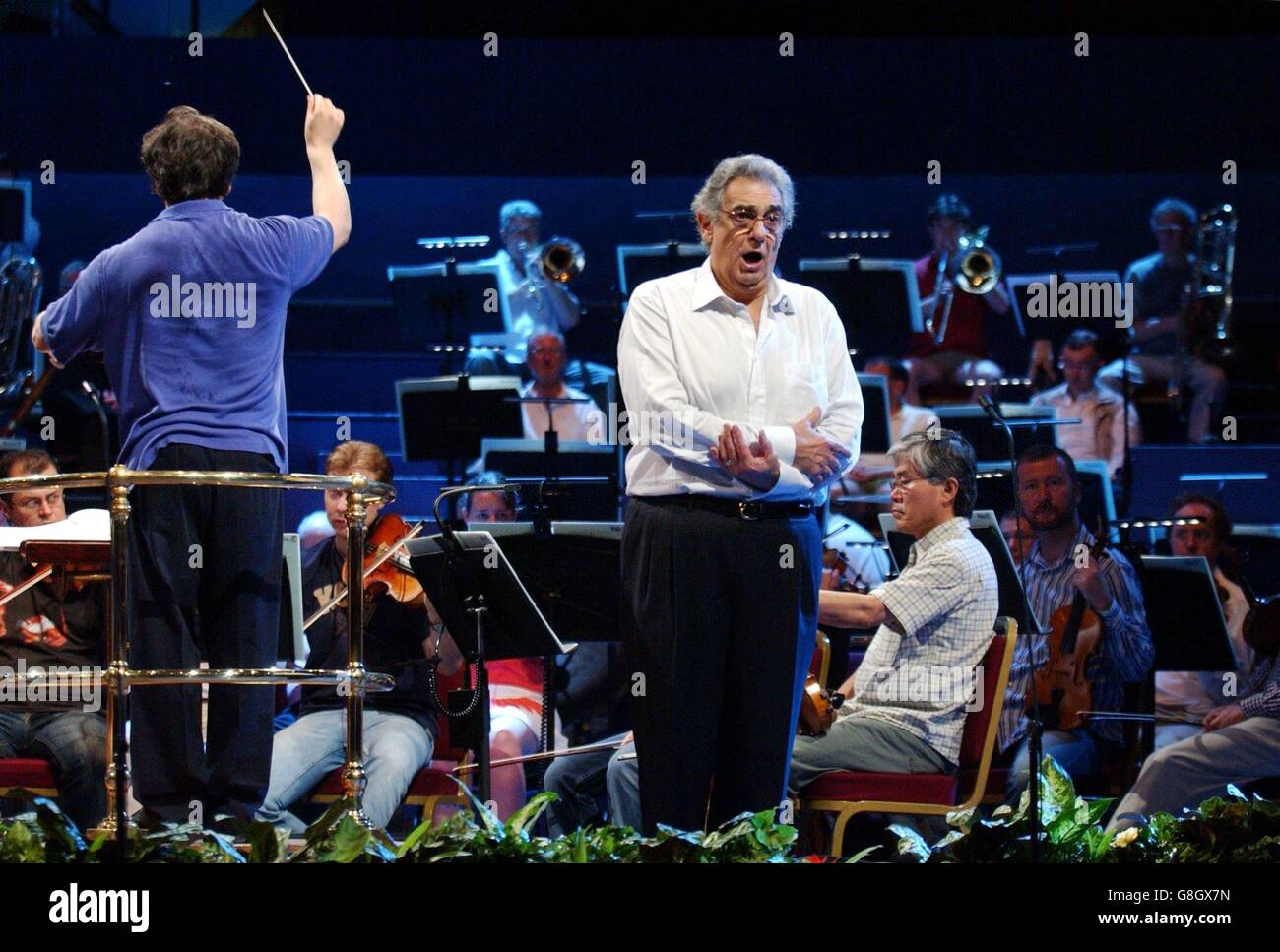 Les Proms 2005.La chanteuse d'opéra Placido Domingo pendant les répétitions de la Die Walkure de Wagner, au Royal Albert Hall. Banque D'Images