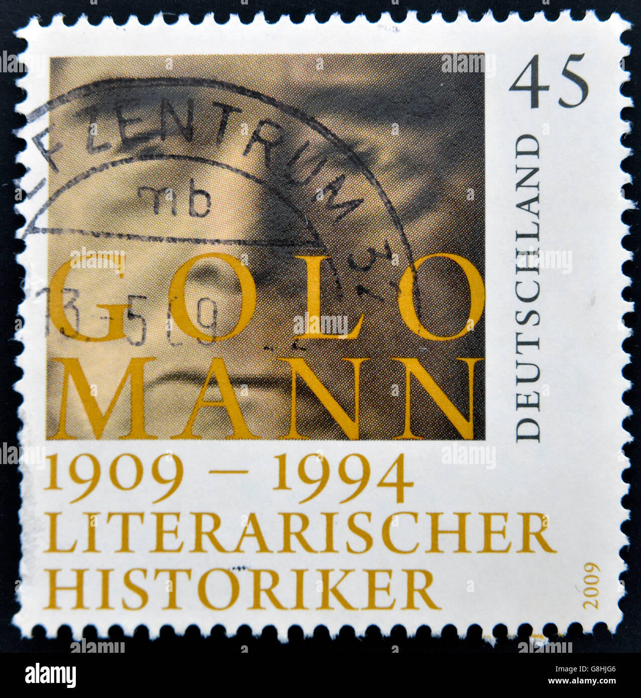 Allemagne - circa 2009 : timbre imprimé en Allemagne montre Golo Mann, vers 2009 Banque D'Images