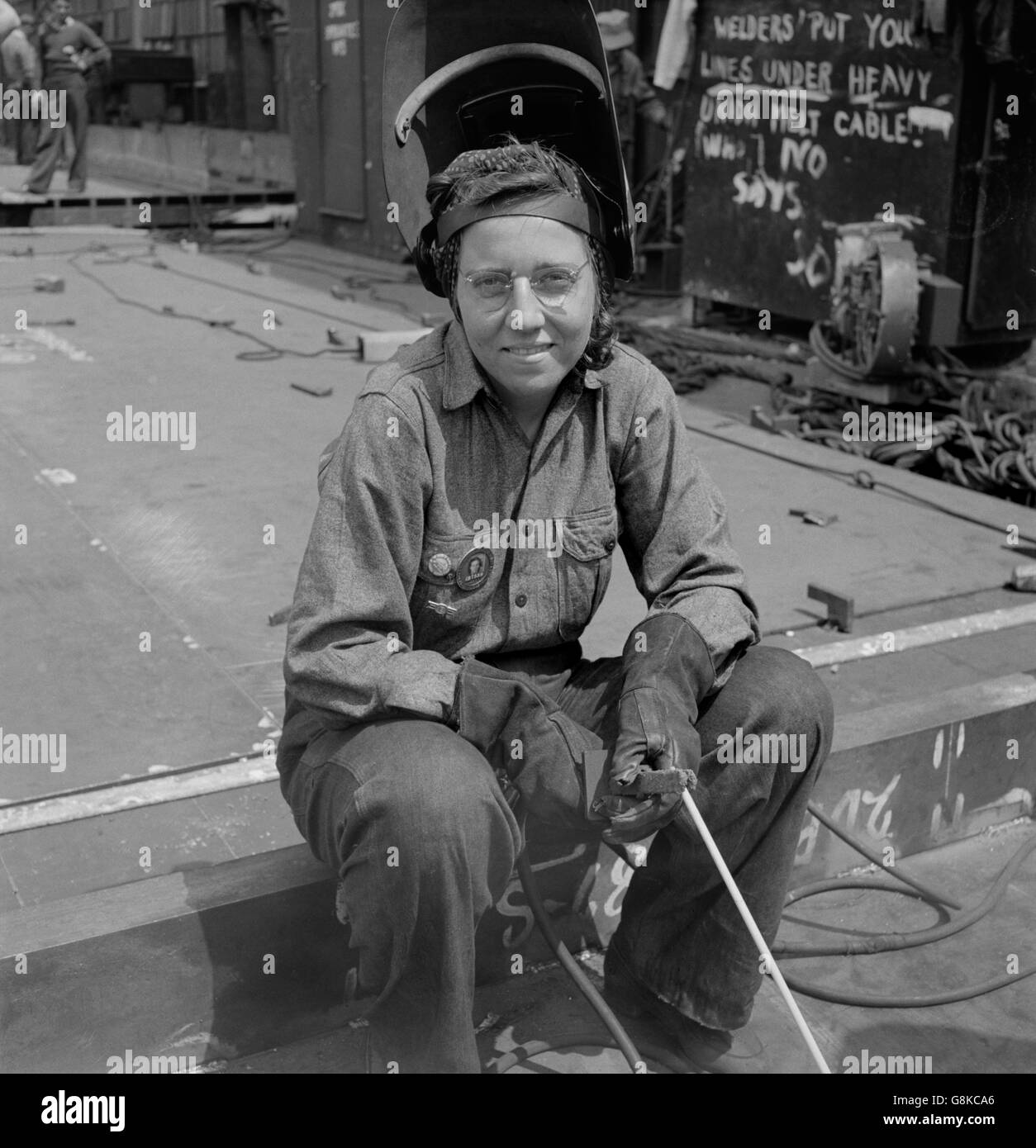 Soudeur femelle Bethlehem-Fairfield, chantiers navals, Baltimore, Maryland, USA, Arthur S. Siegel pour Office of War Information, Mai 1942 Banque D'Images