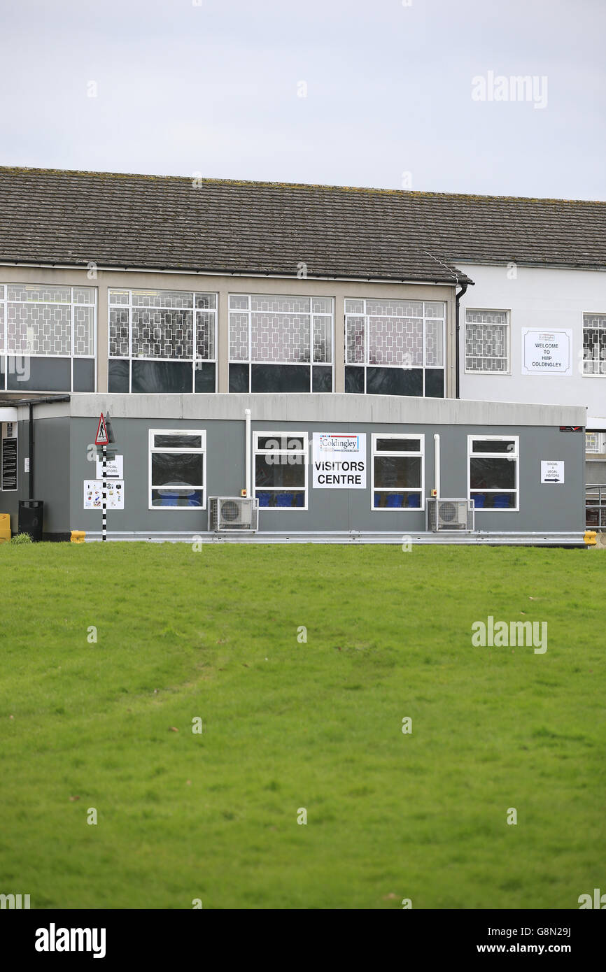 Vue extérieure du centre d'accueil du HMP Coldingley, une prison de formation de catégorie C à Bisley, Surrey. Banque D'Images