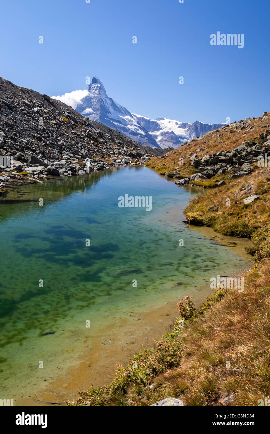 À l'aube, le Cervin vu de stellisee zermatt canton du Valais Alpes Pennines suisse europe Banque D'Images