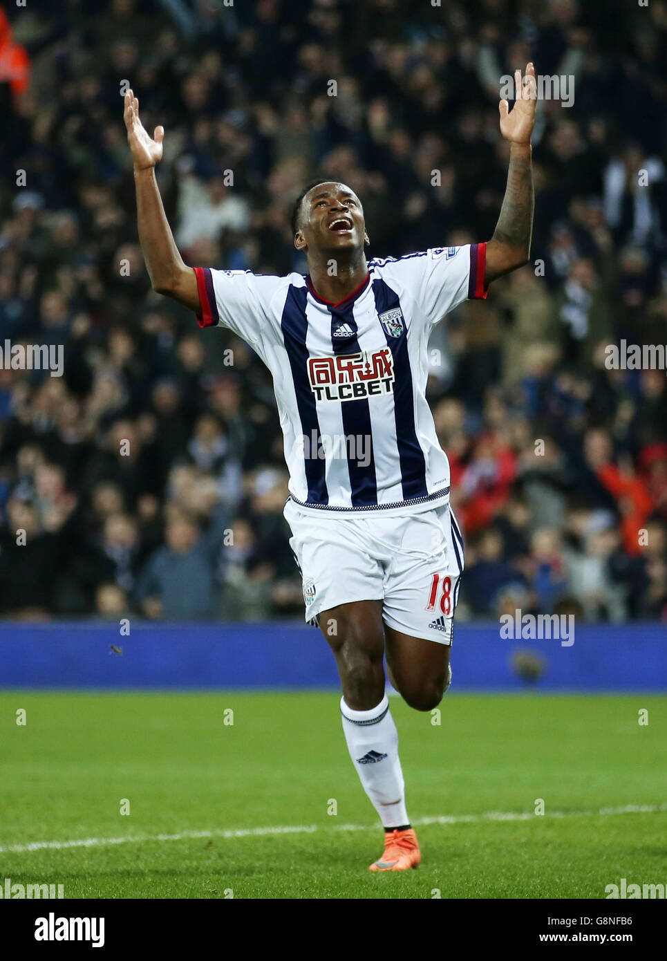 West Bromwich Saido Berahino d'Albion célèbre le troisième but du match de la Barclays Premier League aux Hawthorns, West Bromwich. Banque D'Images