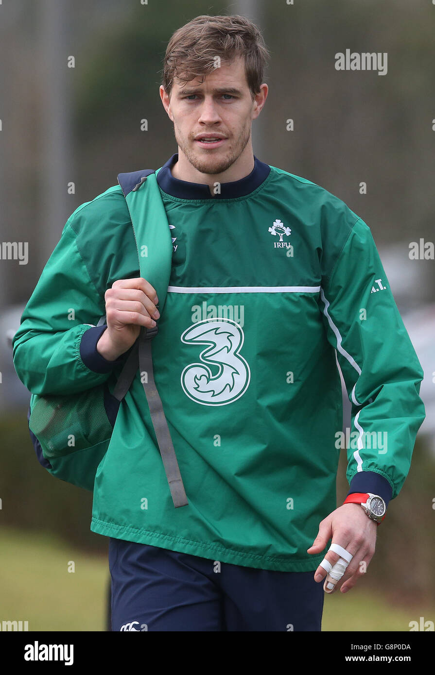 2016 RBS six Nations - Irlande session de formation - Carton House.Andrew Trimble arrive pour une session de formation à Carton House, Dublin, Irlande. Banque D'Images