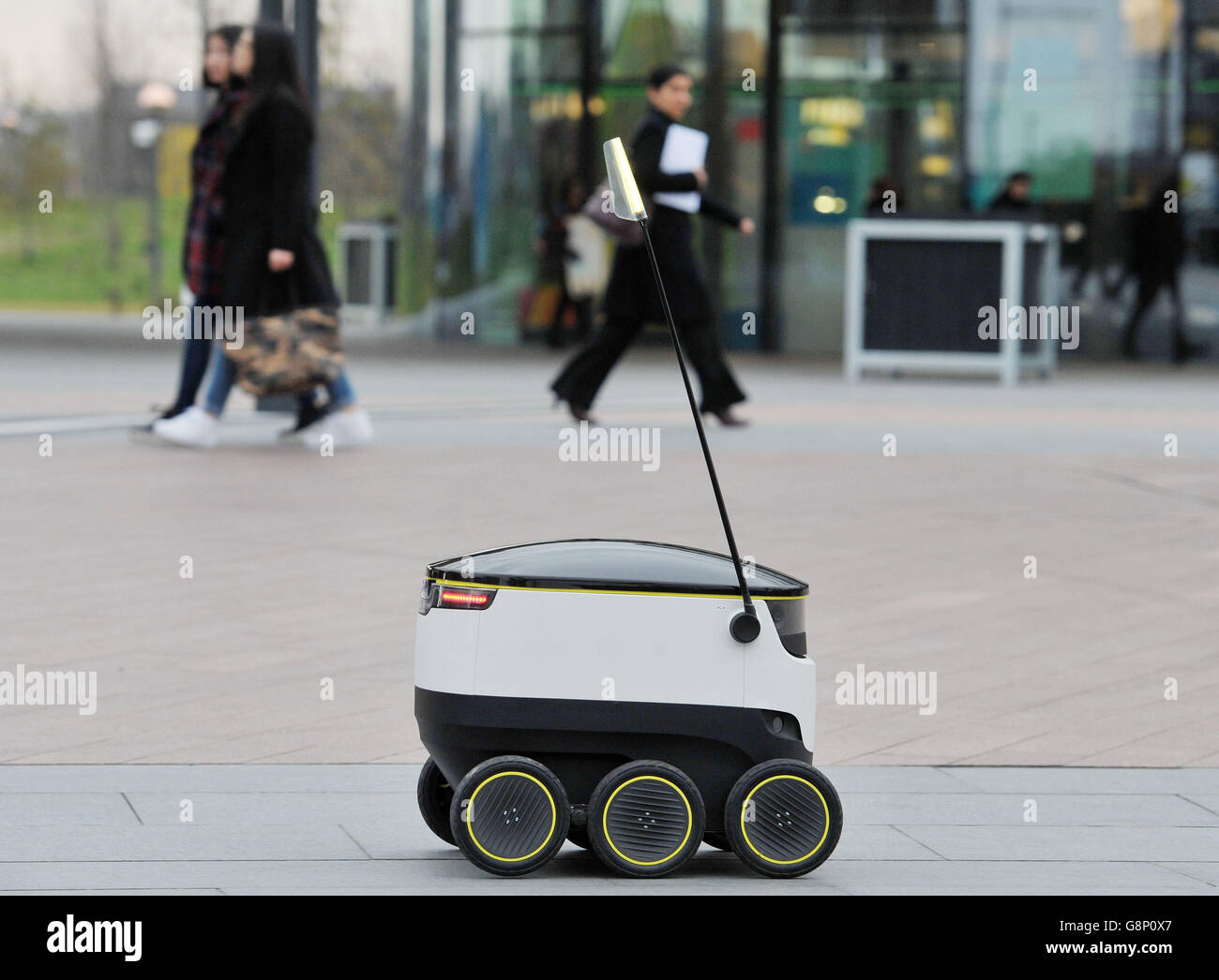 Technologies Starship-conduite auto robot livraison Banque D'Images