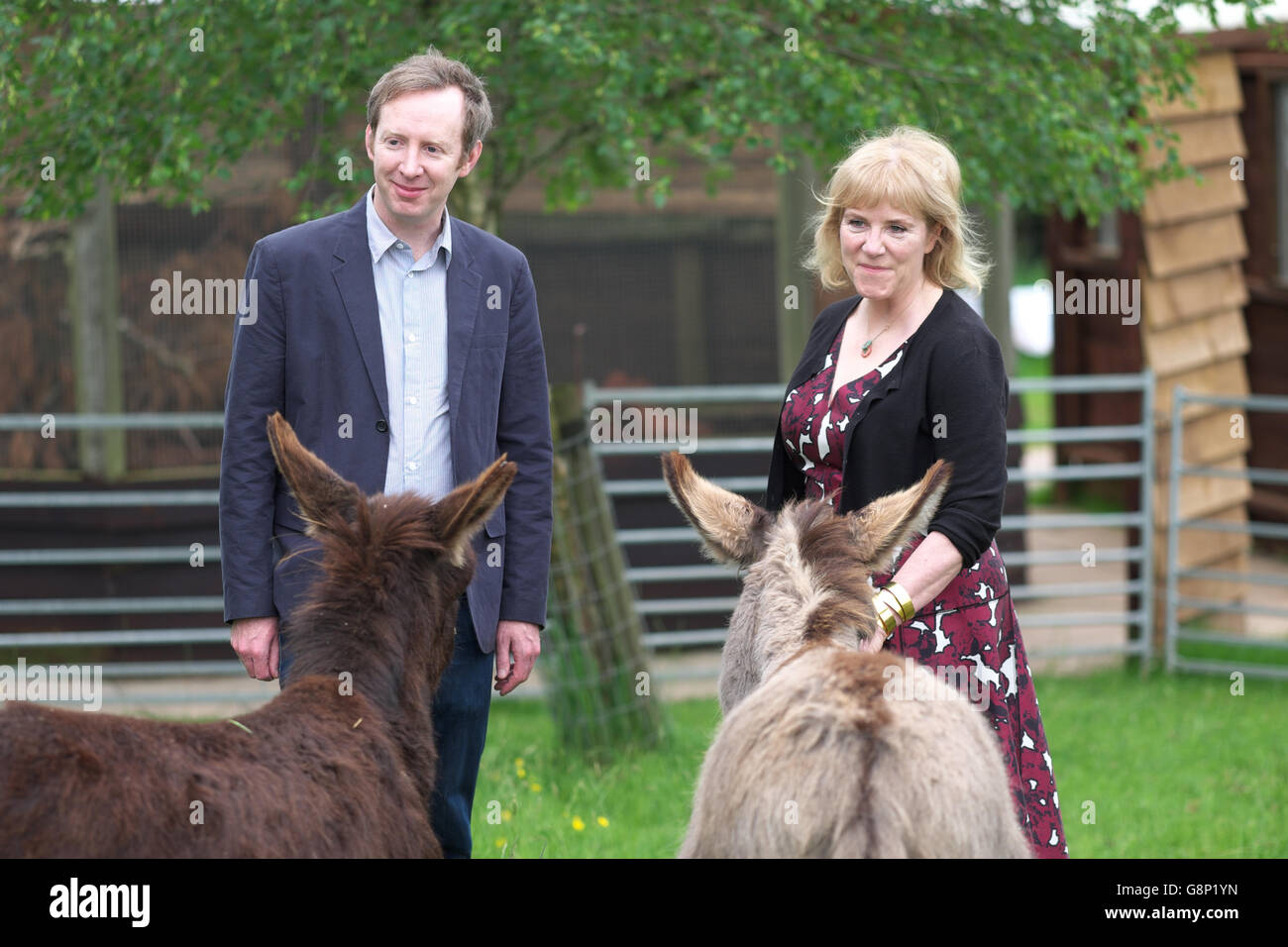 Auteurs Paul Murray et Hannah Rothchild gagnants mixte de la Bollinger Everyman Wodehouse Prize for Fiction comique en mai 2016 Banque D'Images