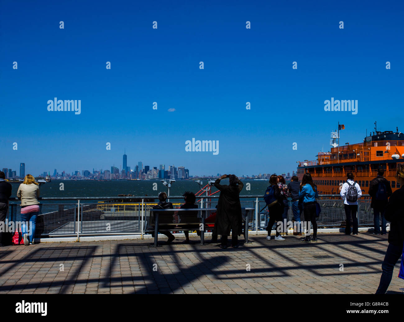 Tourist traîner dans le Staten Island Harbour, new york Banque D'Images