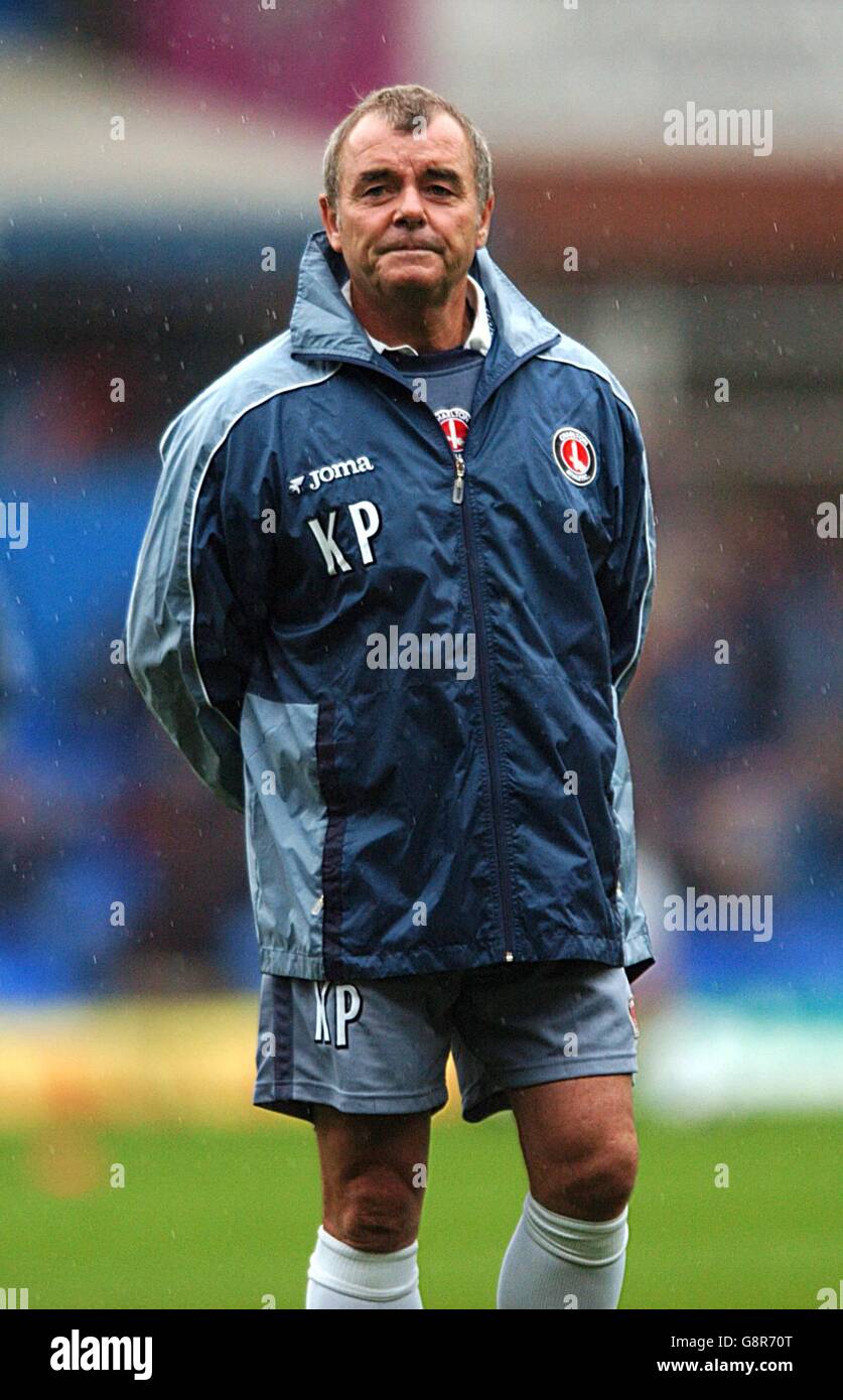 Soccer - FA Barclays Premiership - Birmingham City / Charlton Athletic - St Andrews. Keith Peacock, assistant-gérant de Charlton Athletic Banque D'Images