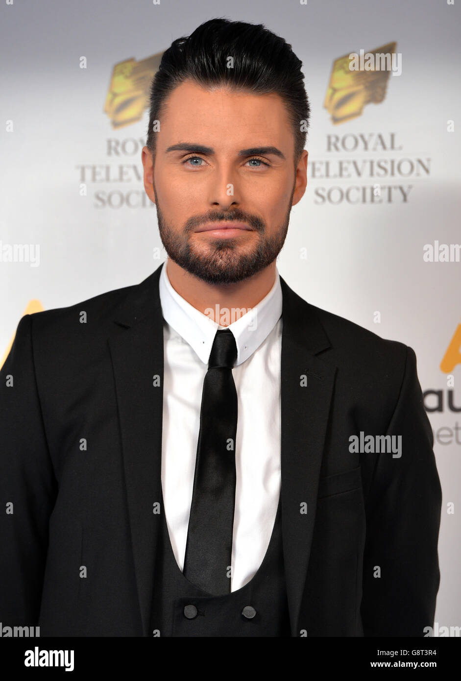 Rylan Clark participant aux Royal Television Society Program Awards 2016, Grosvenor House Hotel, Park Lane, Londres. APPUYEZ SUR ASSOCIATION photo. Date de la photo: Mardi 22 mars 2016. Voir PA Story SHOWBIZ Awards. Le crédit photo devrait se lire comme suit : Dominic Lipinski/PA Wire Banque D'Images