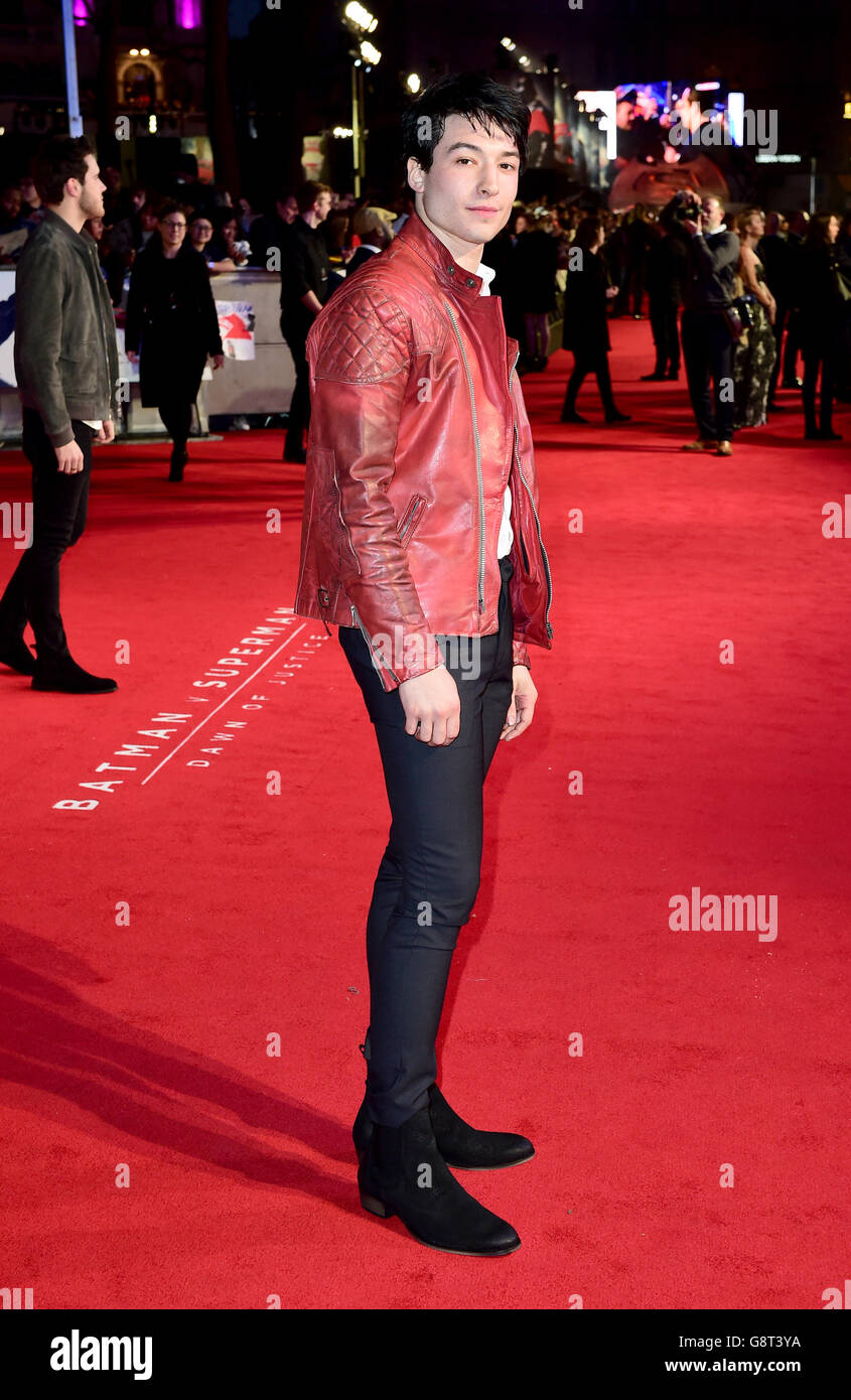 Ezra Miller assiste à la première européenne de Batman v Superman: Dawn of Justice, à l'Odeon et à l'Empire Leicester Square, Londres. APPUYEZ SUR ASSOCIATION photo. Date de la photo: Mardi 22 mars 2016. Voir l'histoire de PA SHOWBIZ Batman. Le crédit photo devrait se lire comme suit : Ian West/PA Wire Banque D'Images