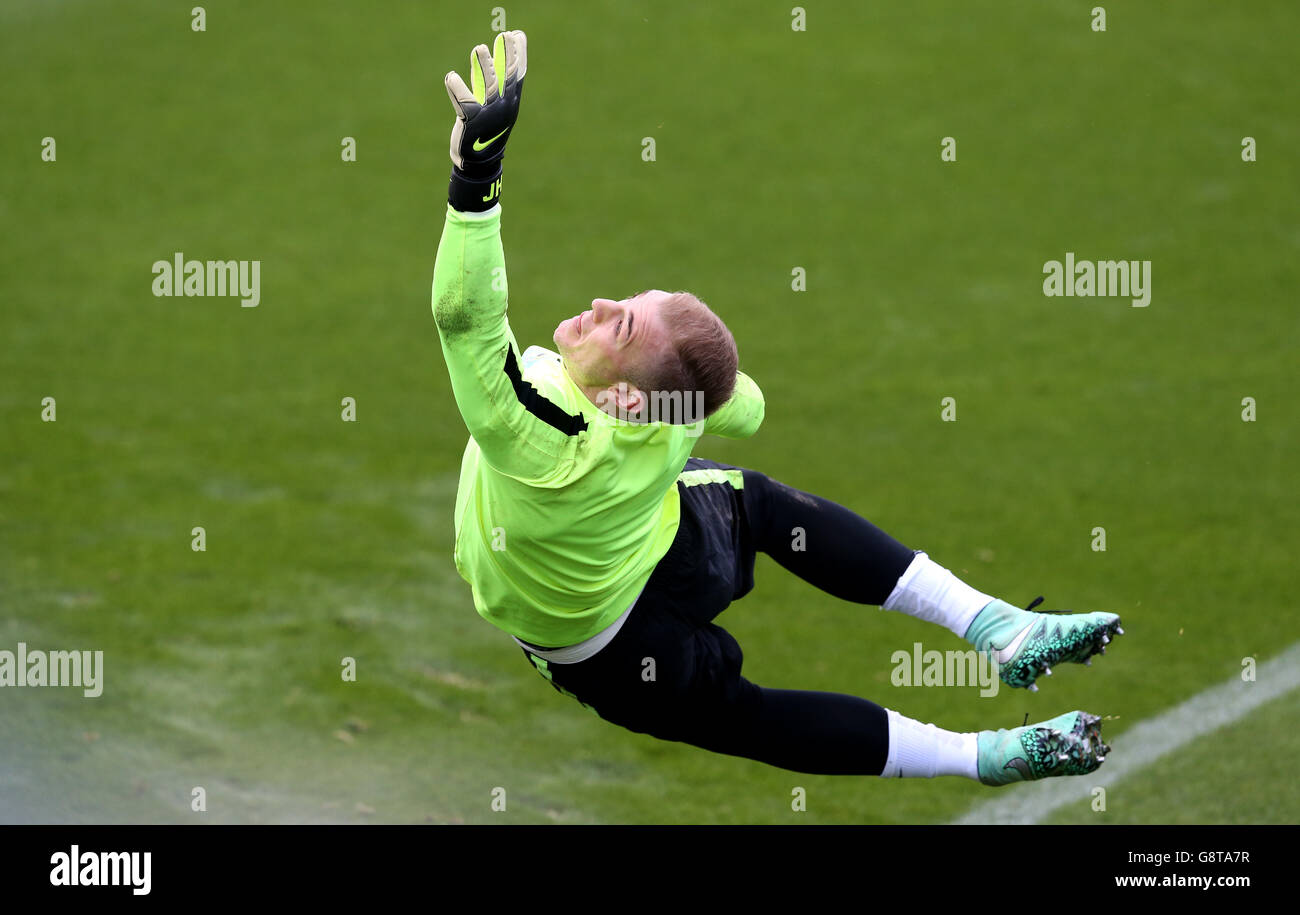 Paris Saint-Germain v Manchester City - Ligue des Champions - Quart de finale - Première étape - Session de formation de Manchester City ... Banque D'Images