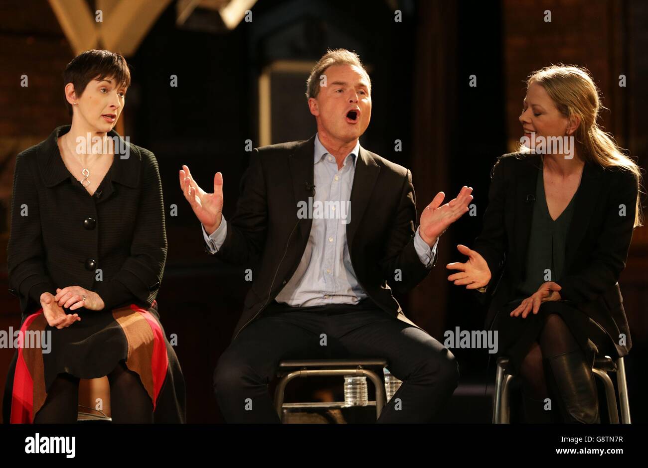 (De gauche à droite) Caroline Pidgeon, candidate du Parti libéral démocrate, Peter Whittle, candidat du UKIP, et Sian Berry, candidat Vert, au cours du débat de Londres avec LBC et ITV News à la Chapelle de l'Union à Londres. Banque D'Images