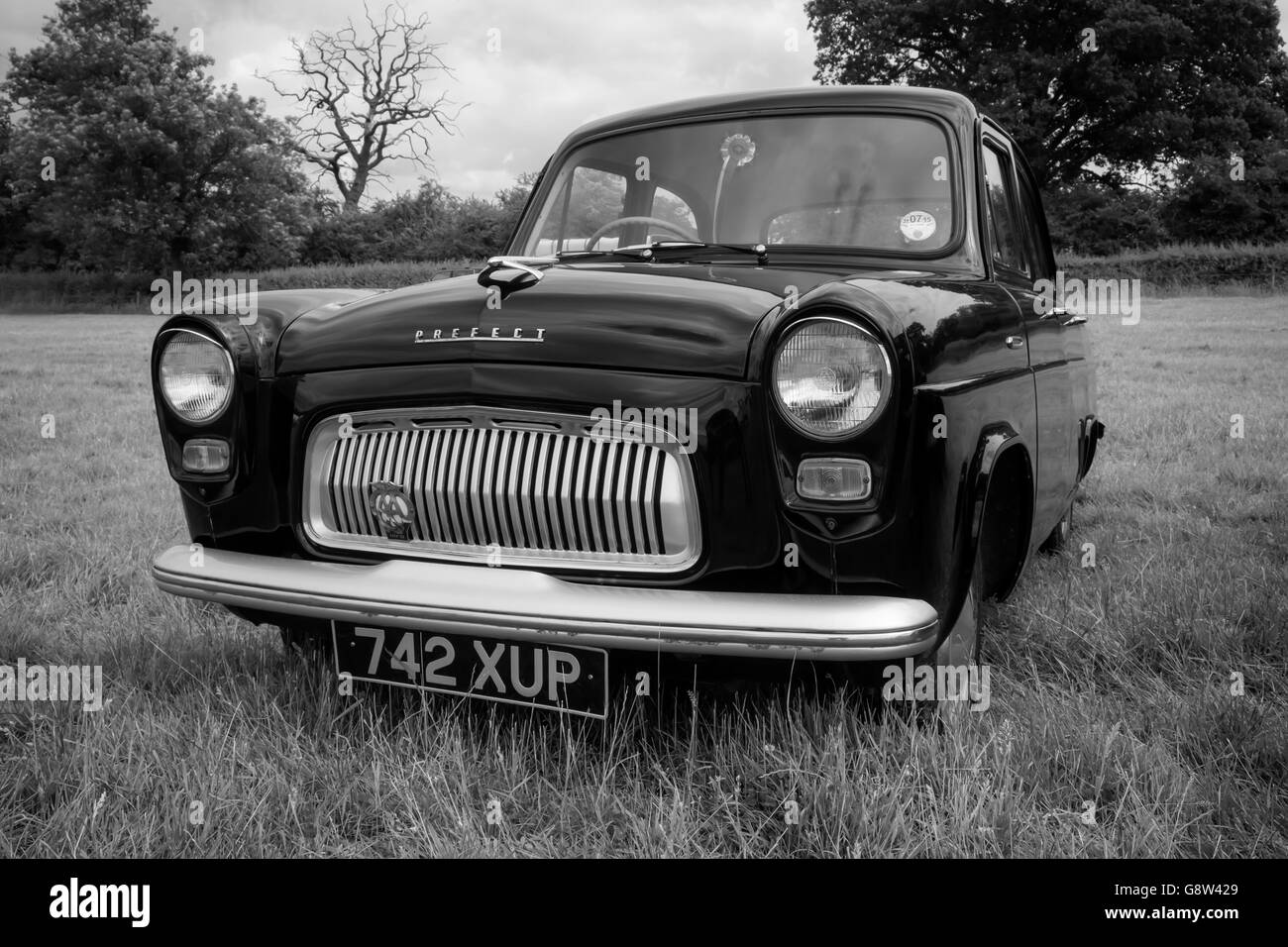 Préfet de Ford voiture classique en noir et blanc Banque D'Images